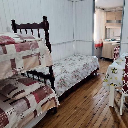 Casa De 2 Quartos Com 2 Ares-Condicionados Em Torres-Rs - Na Mais Bela Praia Gaucha - Cozinha - Banheiro - Tv Smart 32 E Wi-Fi - Estacionamento - Anfitria Superhost No Bnb Villa Eksteriør billede