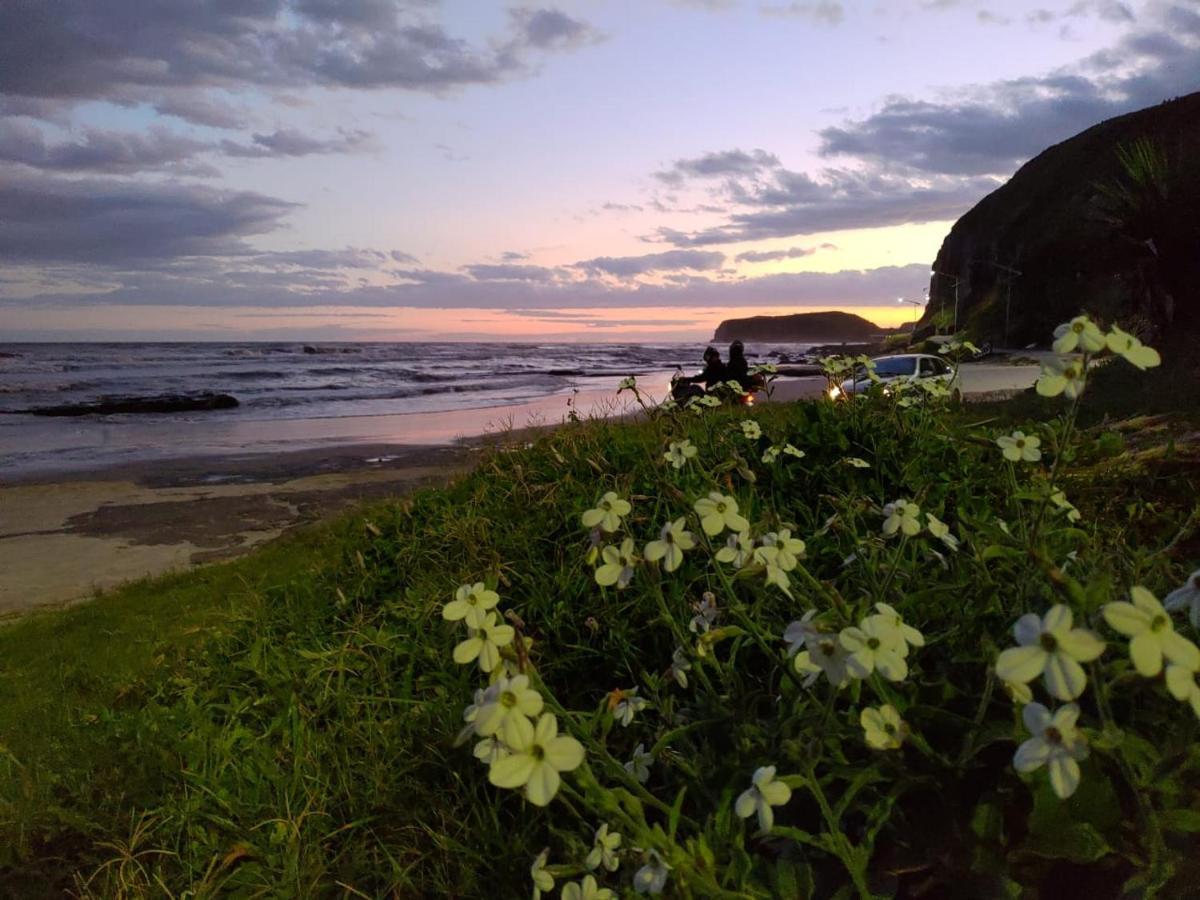Casa De 2 Quartos Com 2 Ares-Condicionados Em Torres-Rs - Na Mais Bela Praia Gaucha - Cozinha - Banheiro - Tv Smart 32 E Wi-Fi - Estacionamento - Anfitria Superhost No Bnb Villa Eksteriør billede